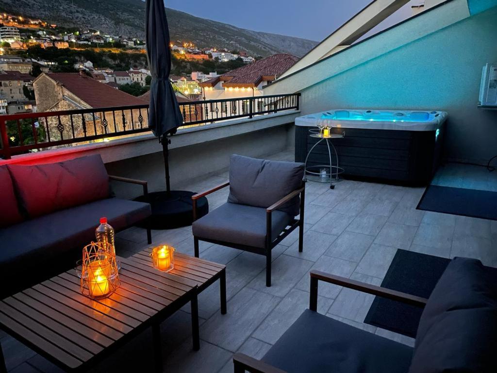 דירות מוסטר Penthouse With Old Bridge View And Jacuzzi מראה חיצוני תמונה